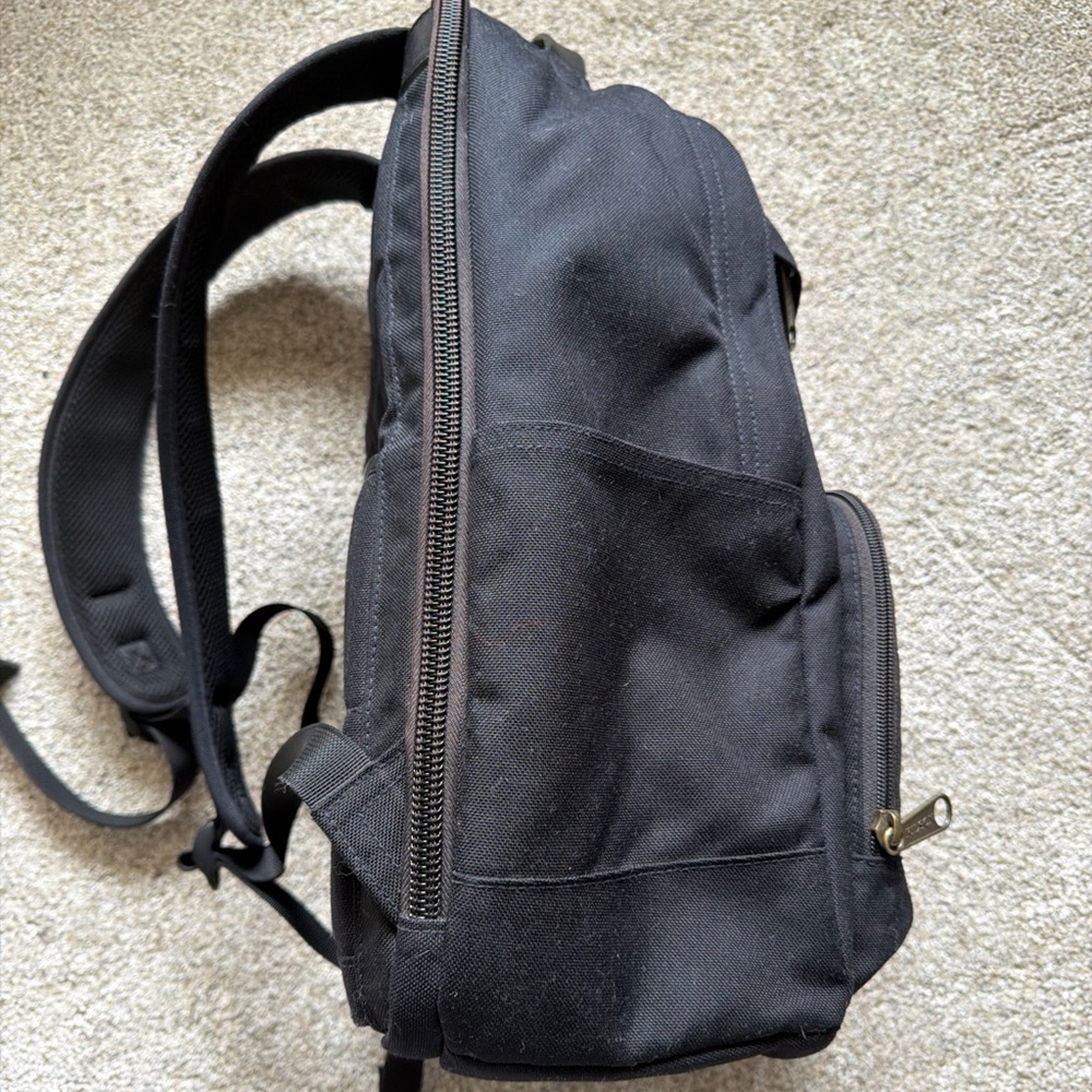 Filson Dryden Backpack Black Dark Navy Laptop Bag 1000D Nylon Leather Handle - Picture 5 of 16